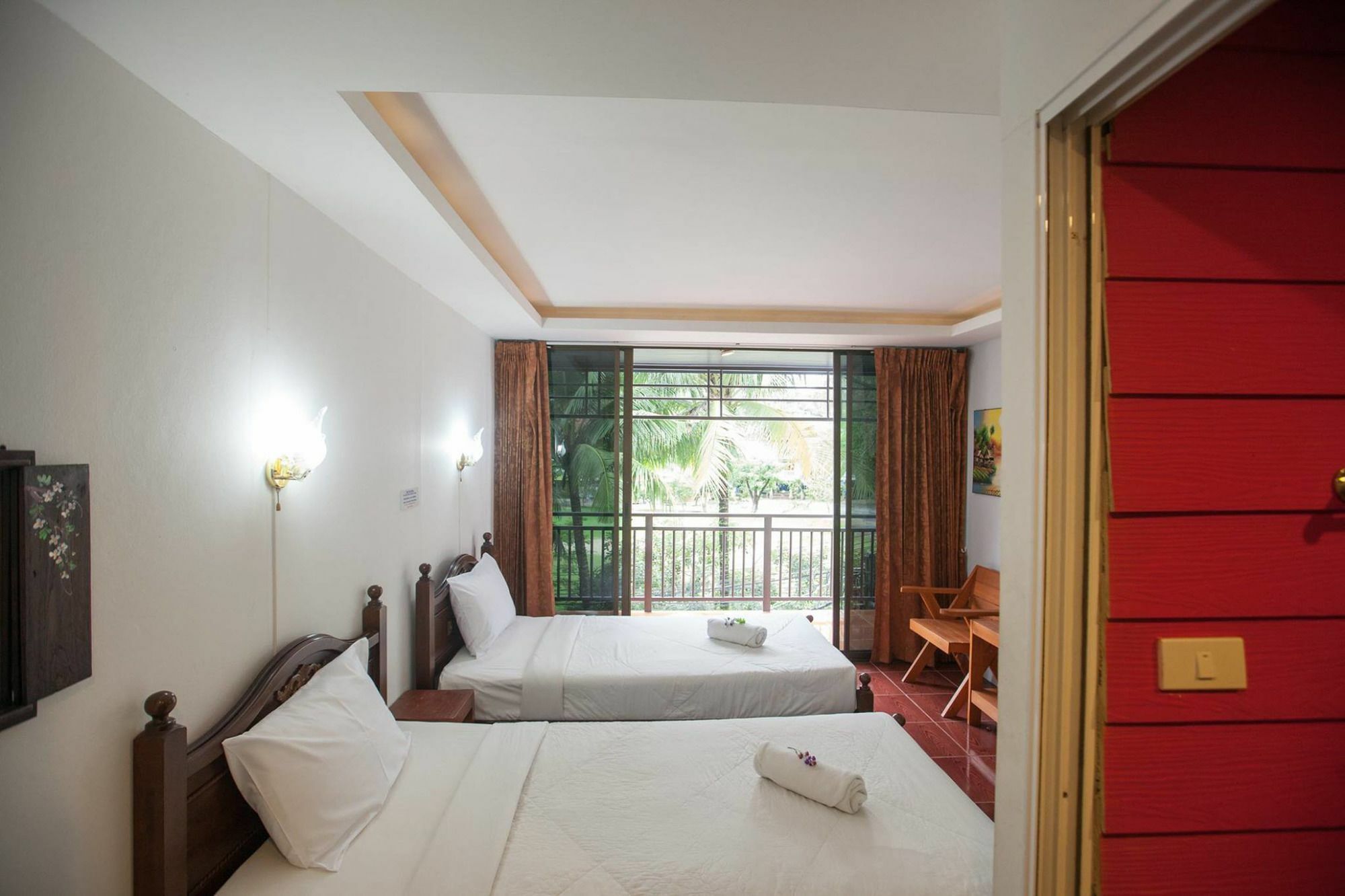 Twin Place At Pantai Kamala Bagian luar foto